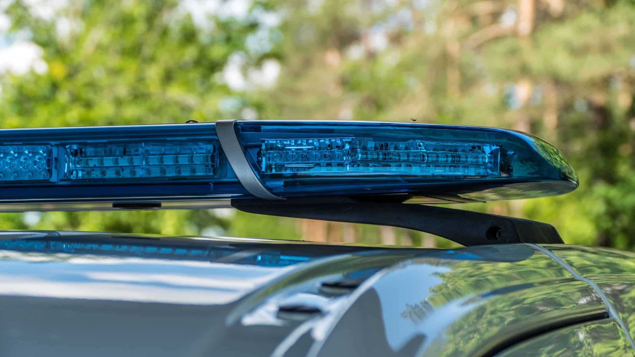 Polizeifahrzeug im Einsatz, Symbolbild