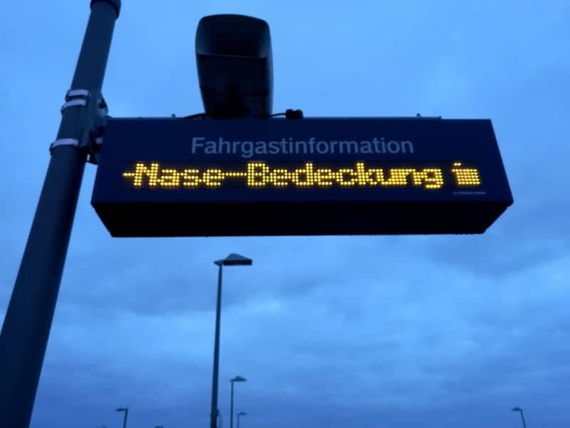 Hinweis auf Maskenpflicht für Fahrgäste, über dts Nachrichtenagentur