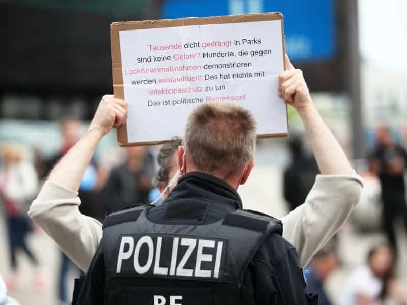 Corona-Demo, über dts Nachrichtenagentur