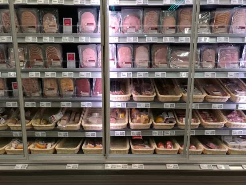 Fleisch und Wurst im Supermarkt, über dts Nachrichtenagentur