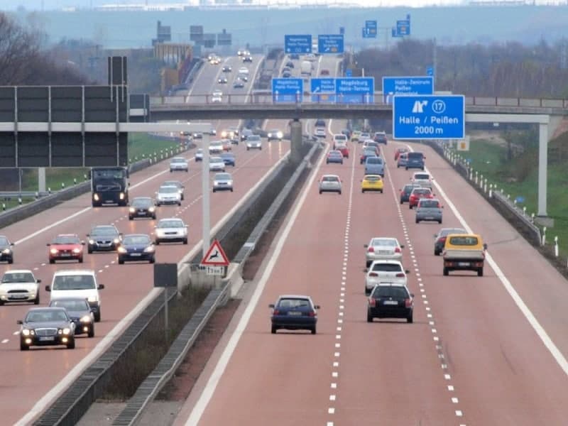 Autobahn, über dts Nachrichtenagentur