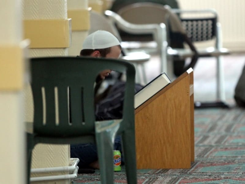 Gläubiger Moslem beim beten, über dts Nachrichtenagentur