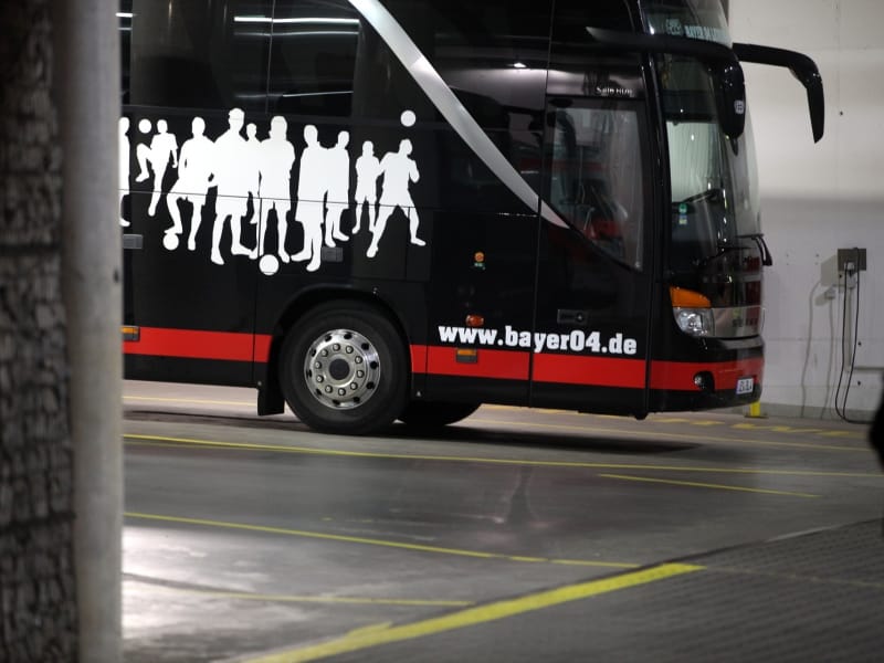 Mannschaftsbus von Bayer Leverkusen, über dts Nachrichtenagentur