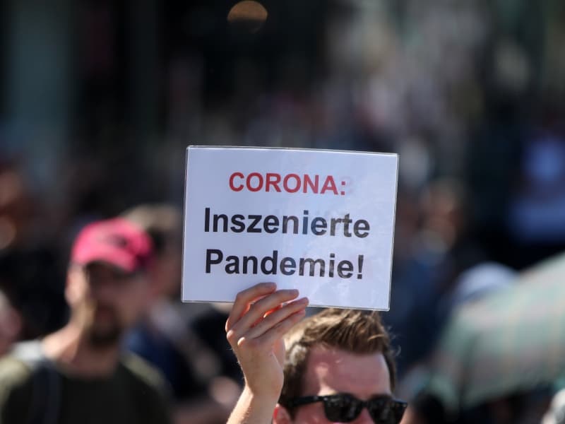 Demo von Corona-Skeptikern, über dts Nachrichtenagentur