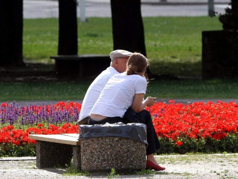 Alter Mann und junge Frau, über dts Nachrichtenagentur