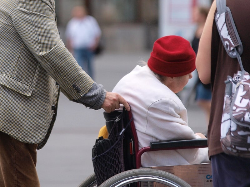 Seniorin im Rollstuhl, über dts Nachrichtenagentur