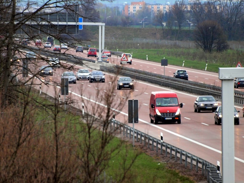 Autobahn, über dts Nachrichtenagentur