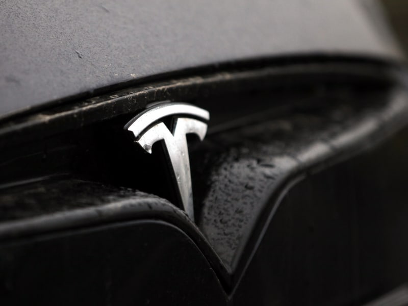 Tesla-Auto, über dts Nachrichtenagentur