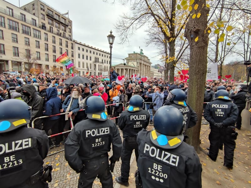 Corona-Protest am 18.11.2020, über dts Nachrichtenagentur