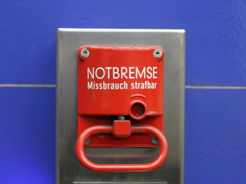 Notbremse, über dts Nachrichtenagentur