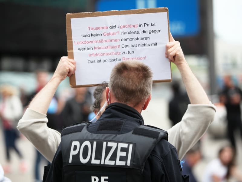 Corona-Demo, über dts Nachrichtenagentur