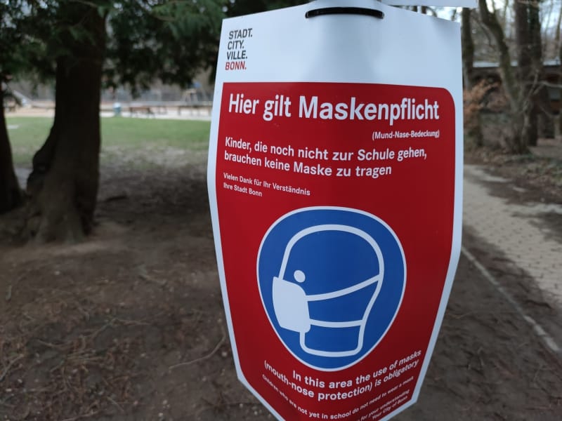 Hinweis auf Maskenpflicht in Bonn, über dts Nachrichtenagentur