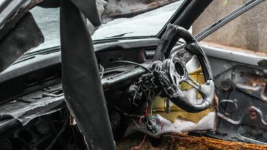 Auto mit Beschädigung an der Karosserie
