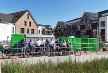 Luftaufnahme des neu gebauten Bahnradwegs in Spelle