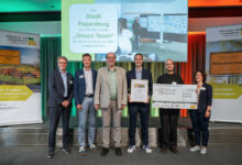 Preisverleihung Klima kommunal 2026 in Hannover mit Vertretern der Stadt Papenburg und des Landkreises Emsland