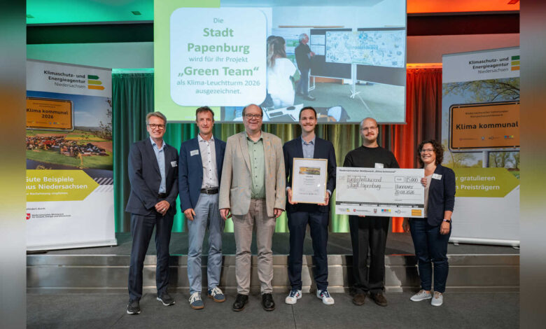 Preisverleihung Klima kommunal 2026 in Hannover mit Vertretern der Stadt Papenburg und des Landkreises Emsland