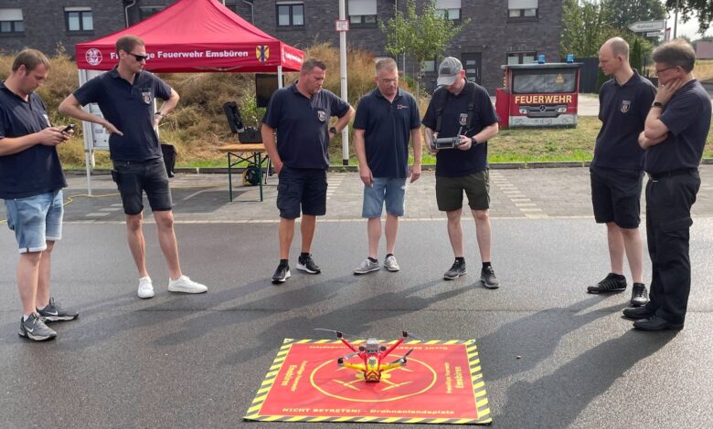 Neue Einsatzdrohne der Freiwilligen Feuerwehr Emsbüren bei der Schulung