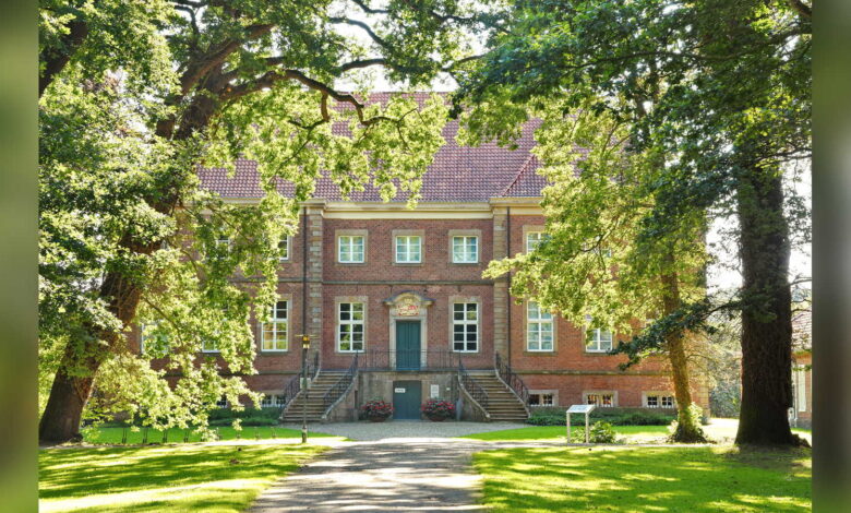 Das barocke Herrenhaus Gut Altenkamp in Papenburg-Aschendorf, das am Tag des offenen Denkmals seine Türen öffnet