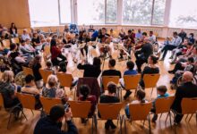 Junge Musikerinnen und Musiker von Musethica spielen Kammermusik