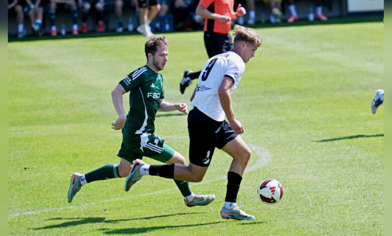 Spieler des SC Spelle-Venhaus im Auswärtsspiel beim Heeslinger SC