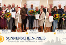Preisträgerinnen und Preisträger des Sonnenschein-Preises 2026 mit Ehrenamtlichen und Vertretern der Caritas-Gemeinschaftsstiftung Osnabrück bei der Preisverleihung in Meppen