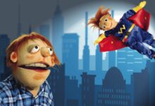 Große Puppenfiguren aus dem Stück Super-Willi setzt sich ein vom Figurentheater Die Roten Finger