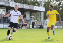 Fußballspieler Daniel Benke vom SC Spelle-Venhaus im Spiel