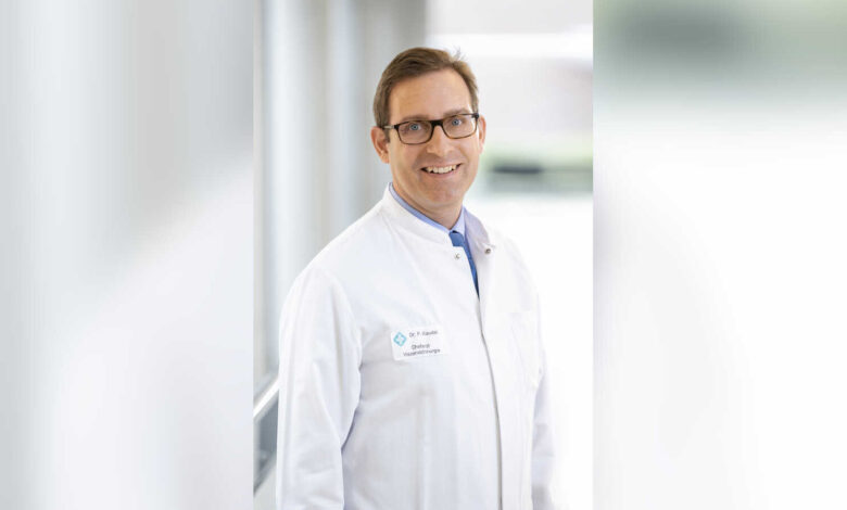 Porträt von Dr. Philipp Kaudel, Chefarzt der Allgemein- und Viszeralchirurgie am Krankenhaus Ludmillenstift Meppen