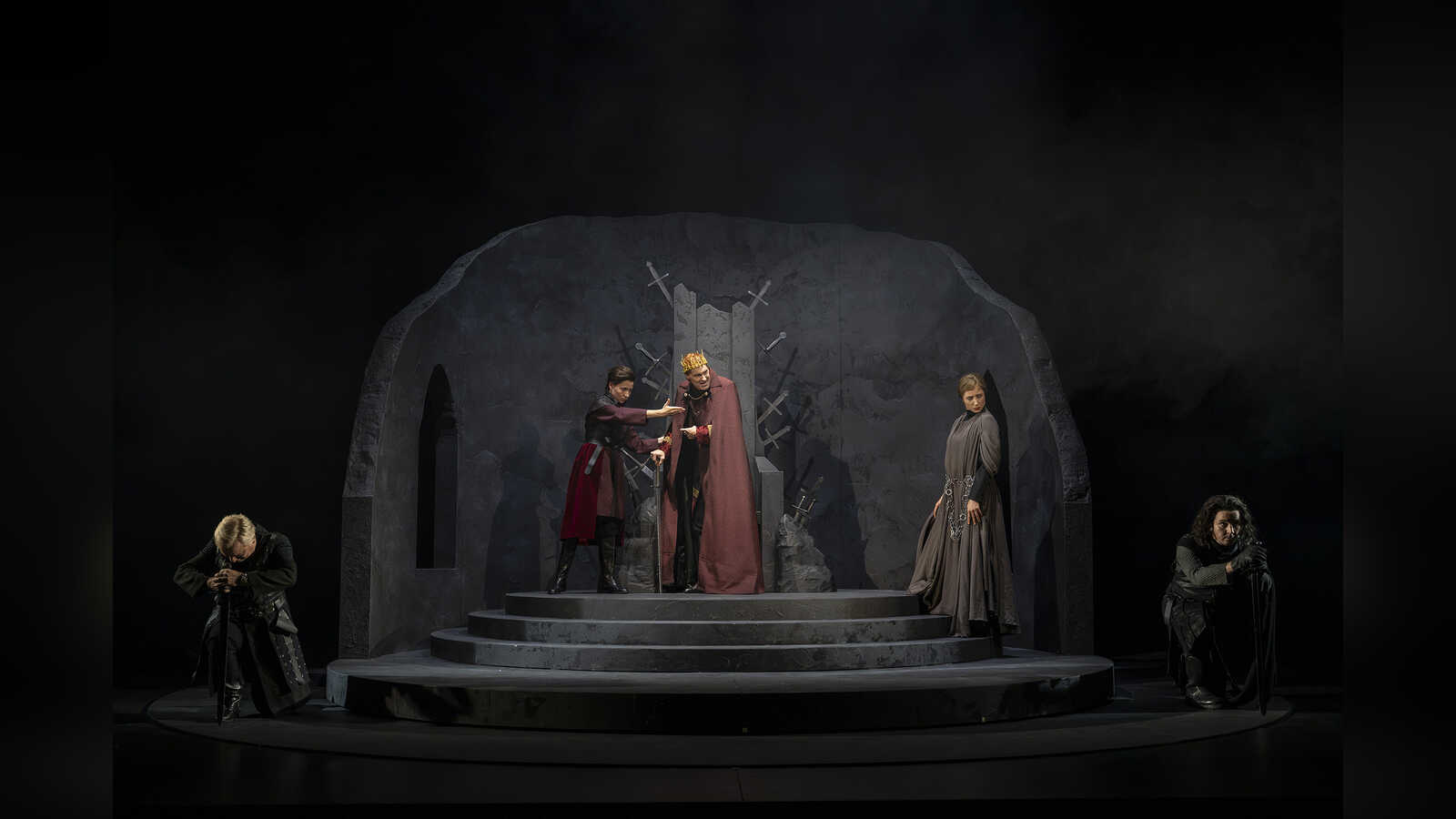 Szenenfoto aus „Macbeth“ in der Inszenierung der Landesbühne Niedersachsen Nord