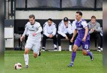 Steffen Schepers (links) vom SC Spelle-Venhaus im Spiel