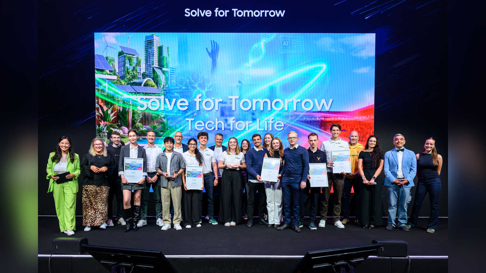 Henry Sievers und das Start-up TrainBack beim Wettbewerb Solve for Tomorrow