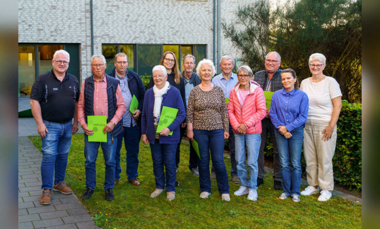 Gruppenfoto von Vorstand und Jubilaren des Vereins pro Vitus im Vitalus Gesundheitszentrum Meppen