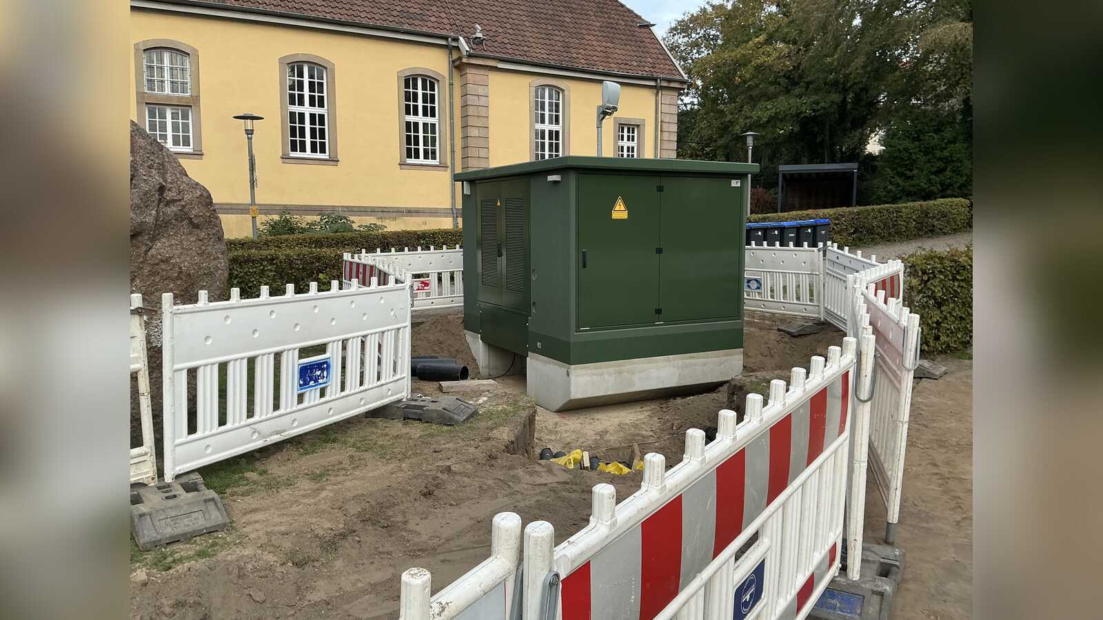 Neue digitale Ortsnetzstation von Westnetz an der Schüttorfer Straße in Bad Bentheim